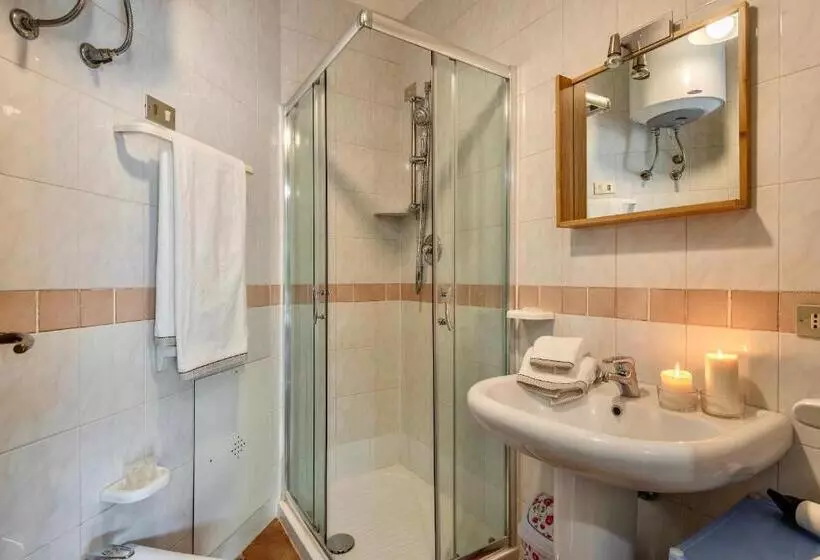 Isa Residence With Swimming Pool In Santa Teresa Di Gallura, Apartments With Air Conditioning And Pr