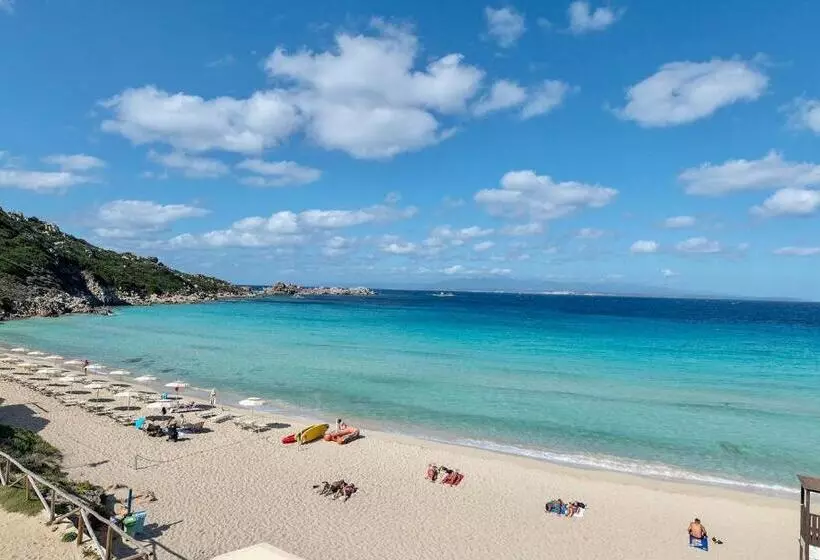 Isa Residence With Swimming Pool In Santa Teresa Di Gallura, Apartments With Air Conditioning And Pr