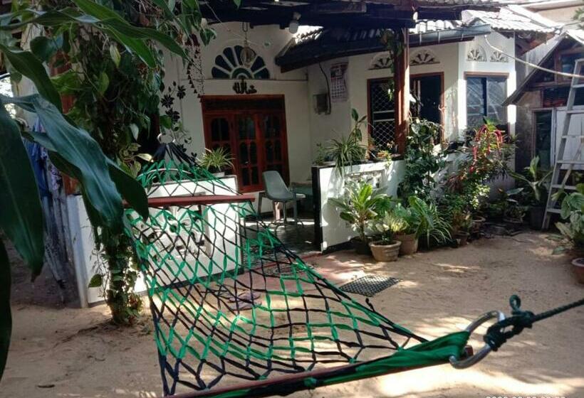 پانسیون Rafee Guest House