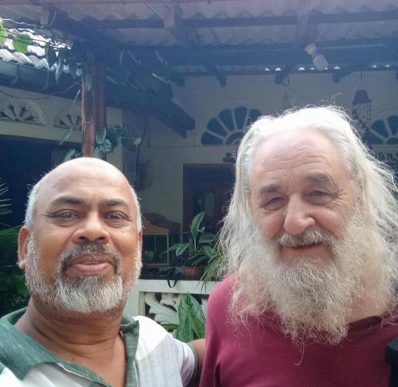 پانسیون Rafee Guest House