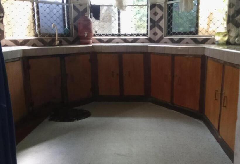 پانسیون Rafee Guest House