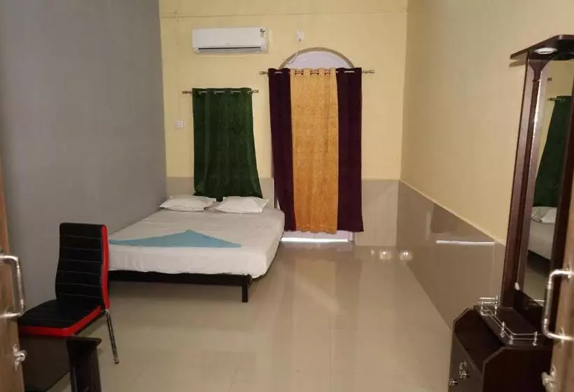 ペンション Rail Nest