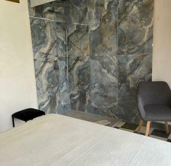 ホテル El Castillo De La Mora