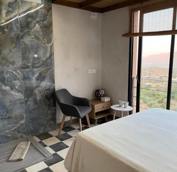 ホテル El Castillo De La Mora