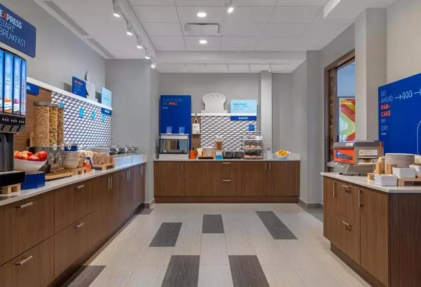 Hotelli Holiday Inn Express & Suites St Thomas