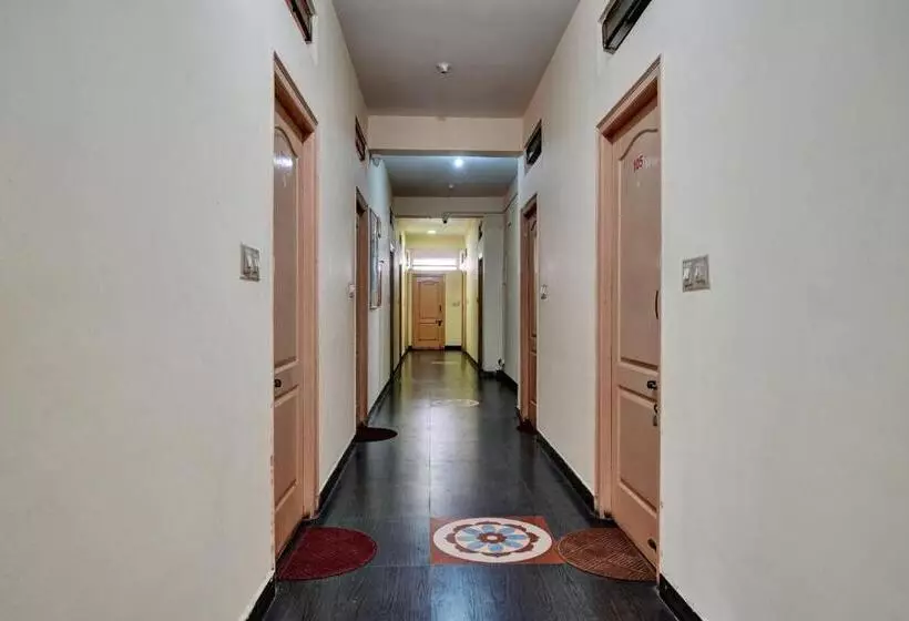 ホテル Oyo Flagship Jashwanth Residency