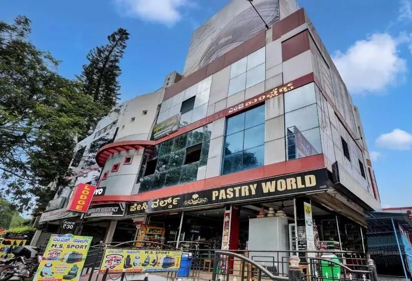 ホテル Oyo Flagship Jashwanth Residency