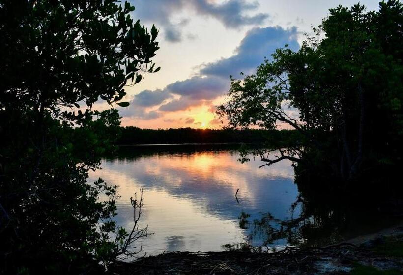 Nilaveli Nature Lagoon Resort
