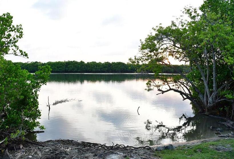 Nilaveli Nature Lagoon Resort