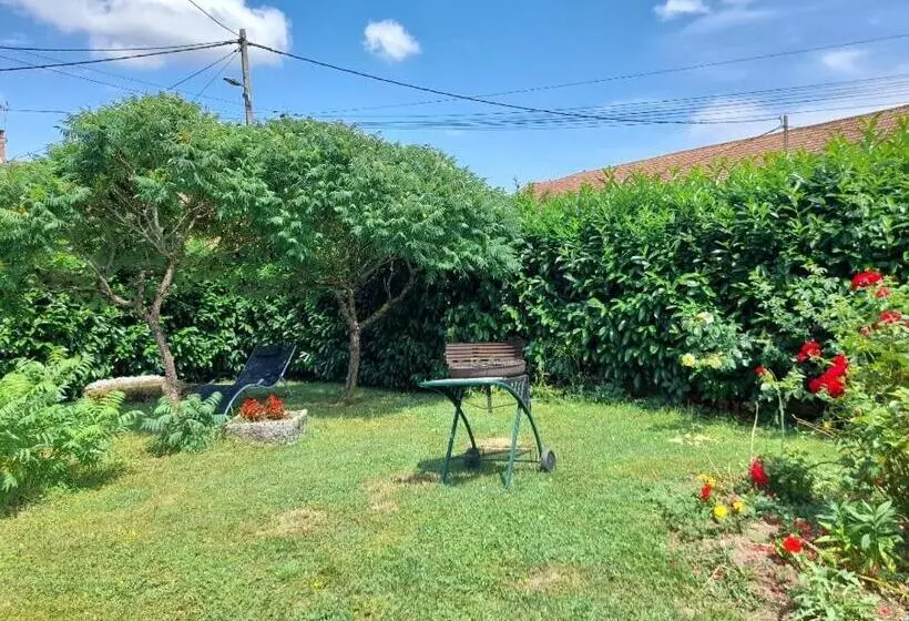 Aamiaismajoitus (B&B) Vallée Du Serein