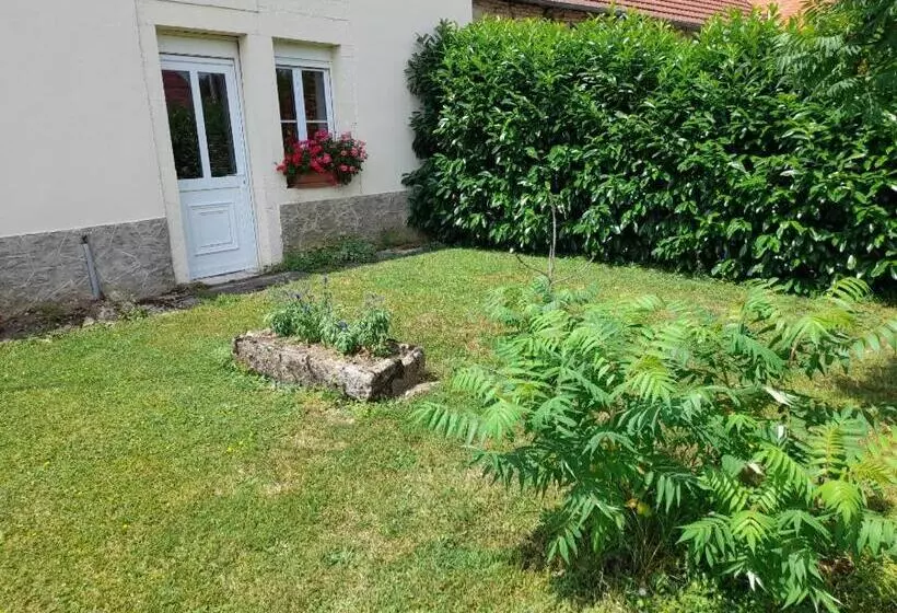 Aamiaismajoitus (B&B) Vallée Du Serein