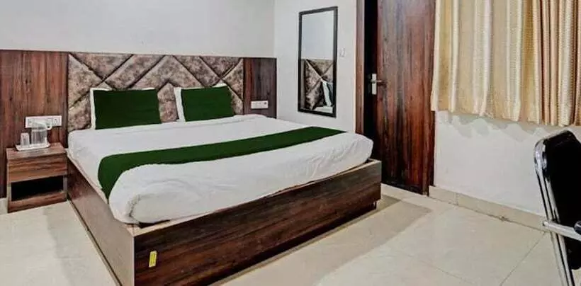 Fabhotel Vishal Palace