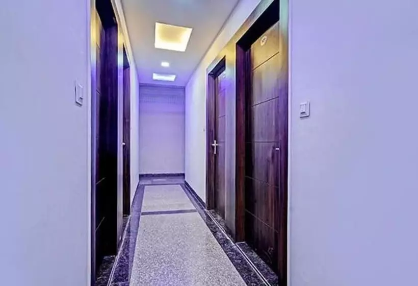 Fabhotel Vishal Palace