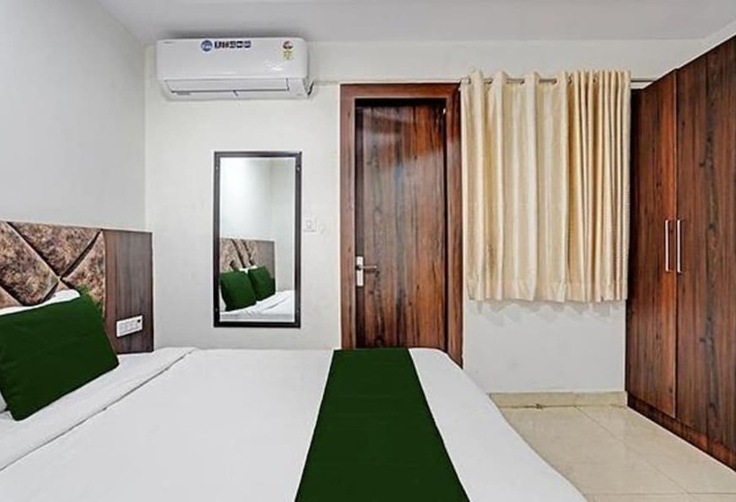 Fabhotel Vishal Palace