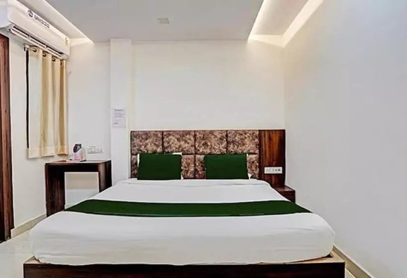 Fabhotel Vishal Palace