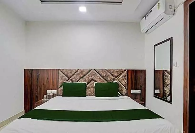 Fabhotel Vishal Palace