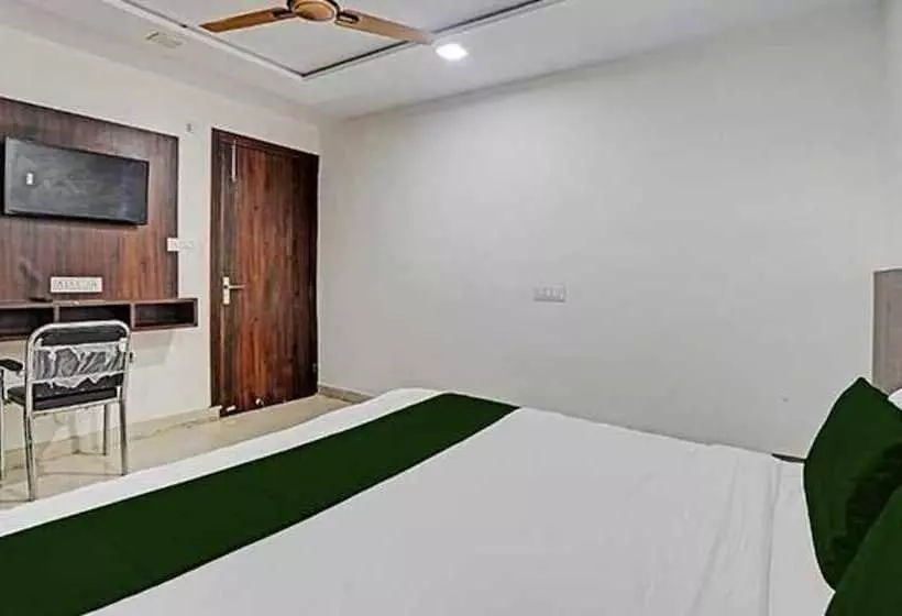 Fabhotel Vishal Palace