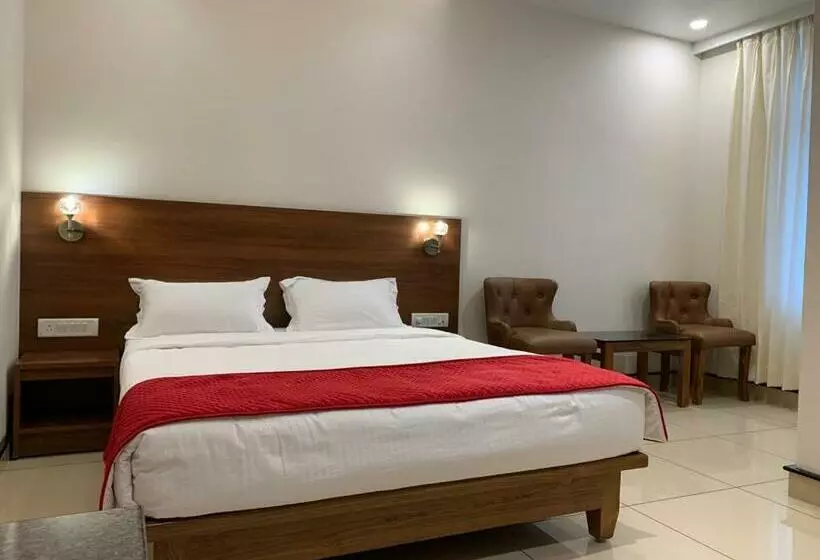 ホテル Jesta Residency