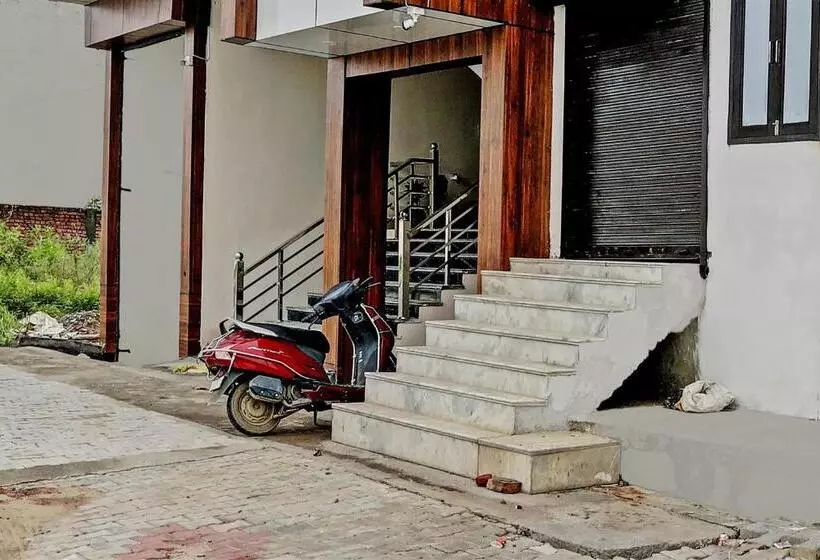 Oyo Flagship Hotel Sunrise And Restaurant