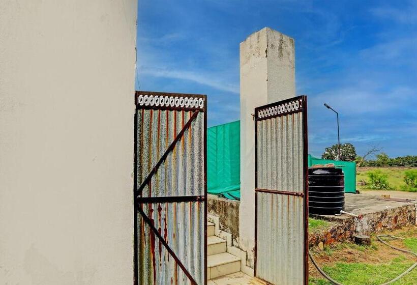 호텔 Oyo Flagship Green Vatika Resort