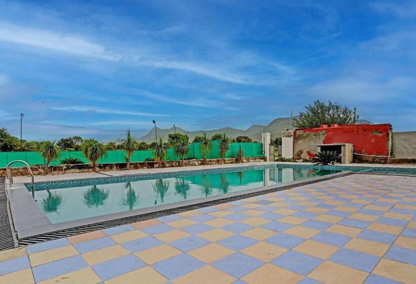 호텔 Oyo Flagship Green Vatika Resort