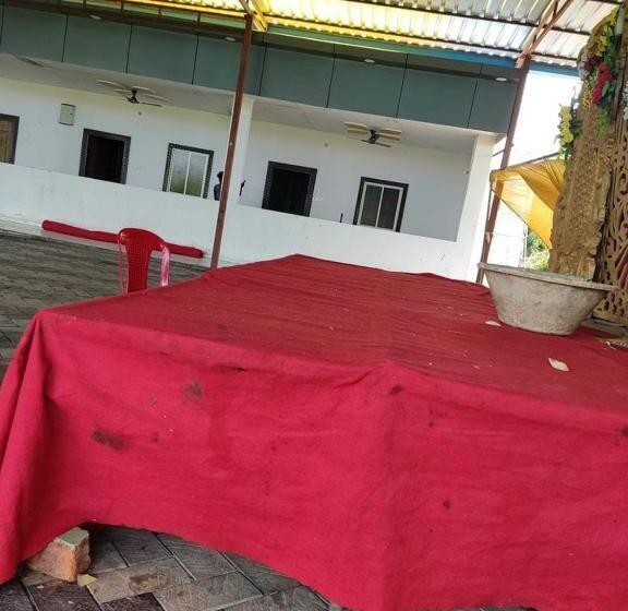 Hotelli Oyo Hills View