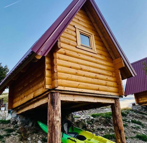 تختخواب و صبحانه Kapetanovo Jezero Bungalov