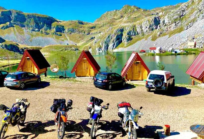 تختخواب و صبحانه Kapetanovo Jezero Bungalov