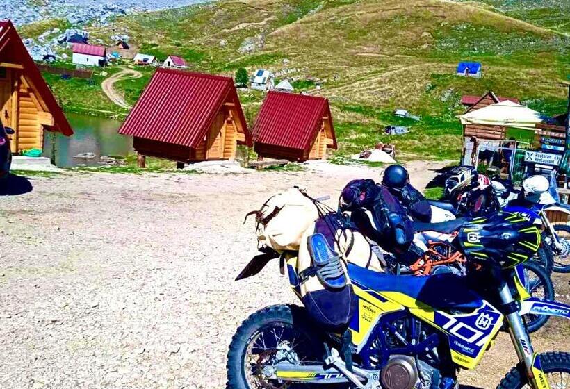 تختخواب و صبحانه Kapetanovo Jezero Bungalov