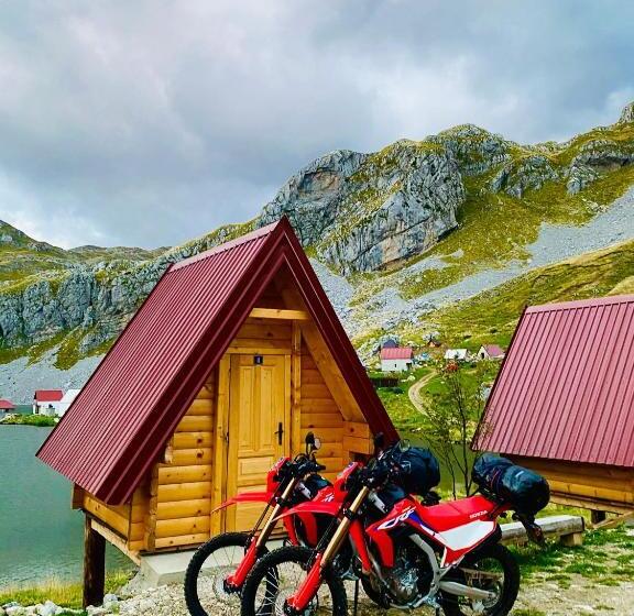 تختخواب و صبحانه Kapetanovo Jezero Bungalov