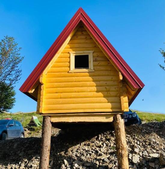 تختخواب و صبحانه Kapetanovo Jezero Bungalov