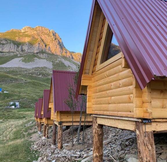 تختخواب و صبحانه Kapetanovo Jezero Bungalov