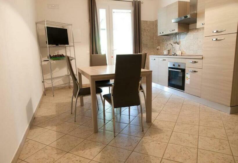 هتل Bilocale Vicino Al Mare