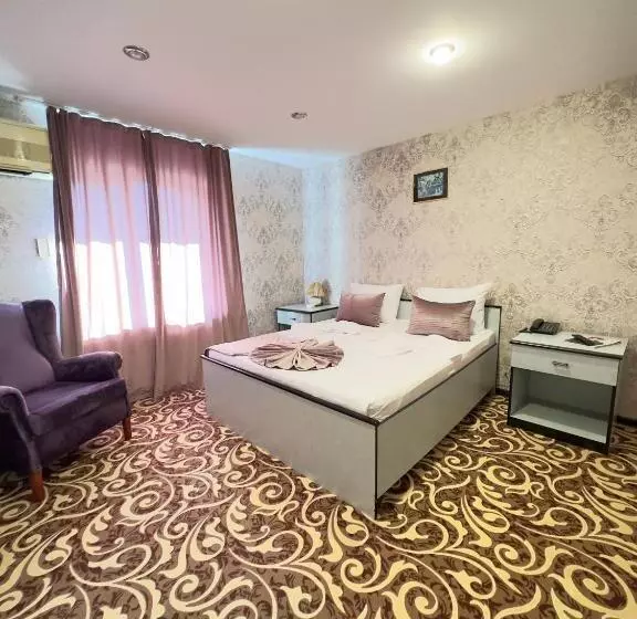 Hotelli Rosemary Inn