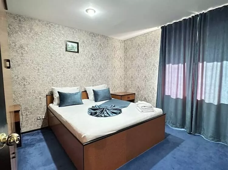 Hotelli Rosemary Inn