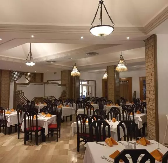 Hotelli Tunisia Lodge