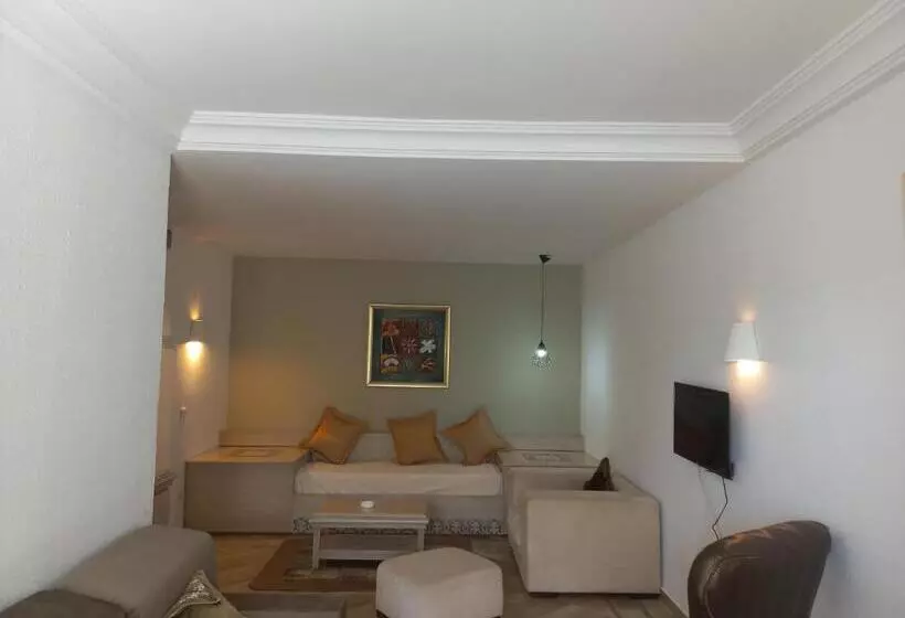 Hotelli Tunisia Lodge