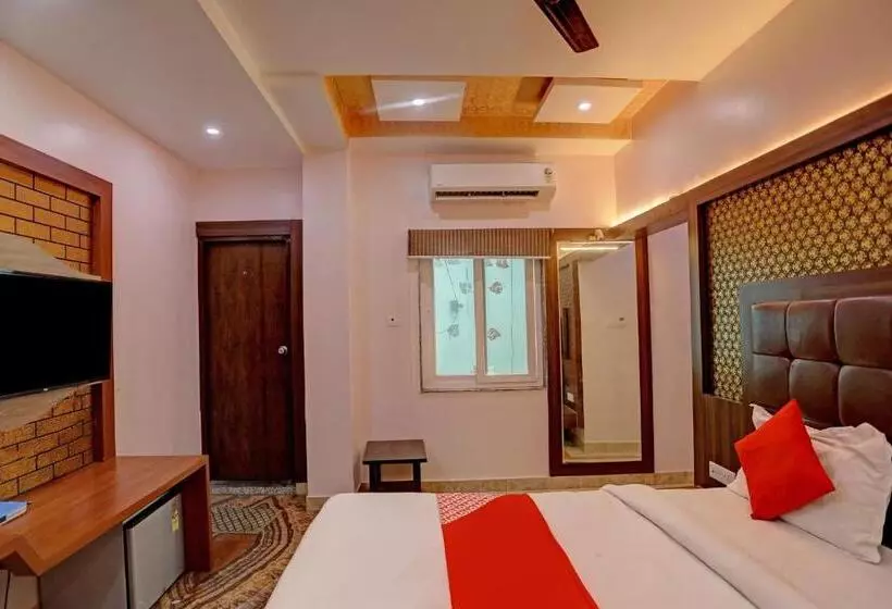 Oyo Flagship Hotel Kashi