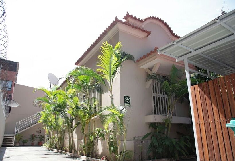 پانسیون Casa Linda