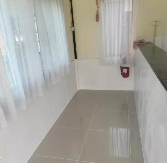 Hotelli Ekaluk Place Inn