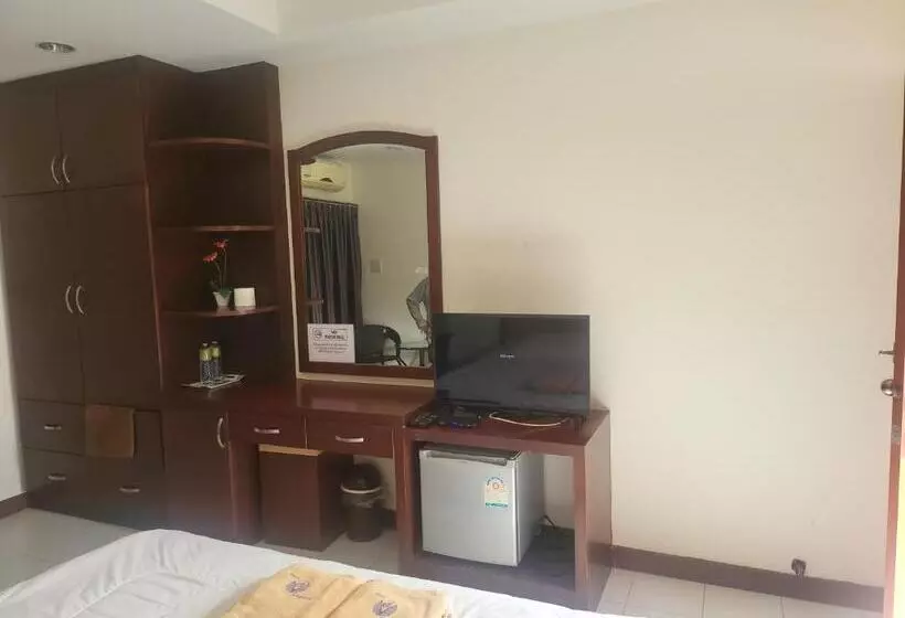 Hotelli Ekaluk Place Inn