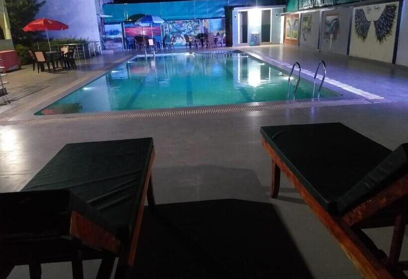 בית מלון כפרי Tiger Heaven Resort