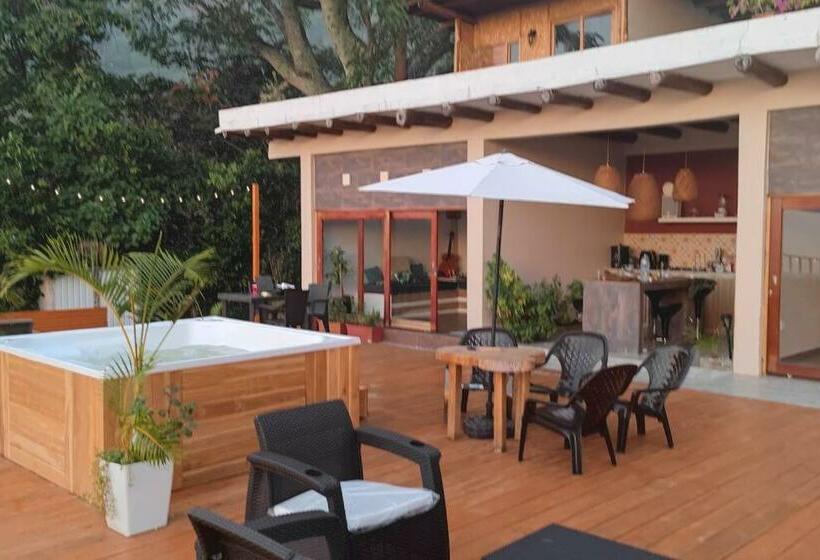 پانسیون Minka Paradise