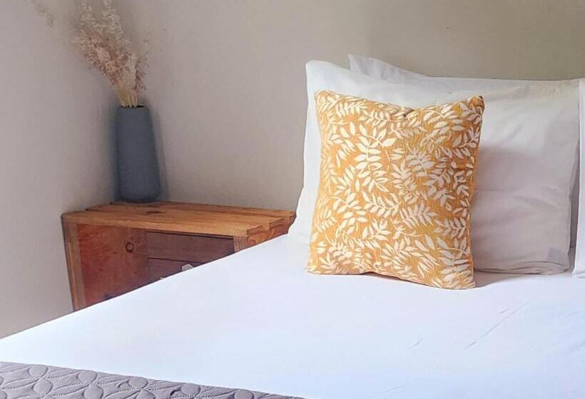 Bed and Breakfast Upgraded   360 Degrees Corporate Stay