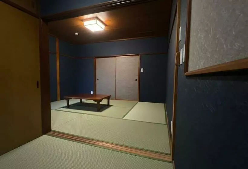 هاستل Root Hakone