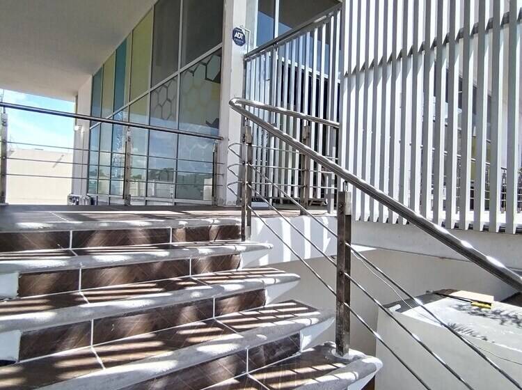 Капсульный Oтель Hostel Tropico 20 Pdc