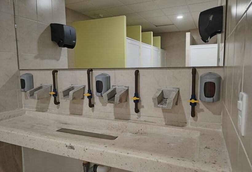 Капсульный Oтель Hostel Tropico 20 Pdc