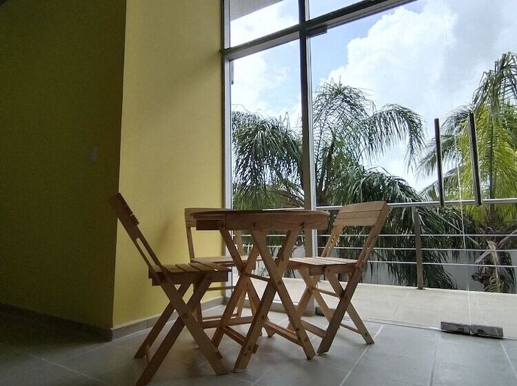 Капсульный Oтель Hostel Tropico 20 Pdc