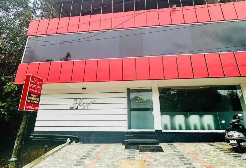 Hotelli Oyo Flagship H Square Homestays