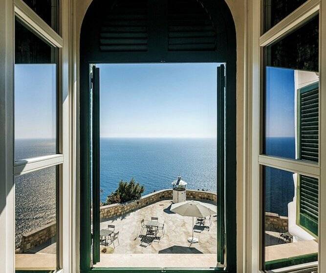 אתר נופש Faro Punta Imperatore